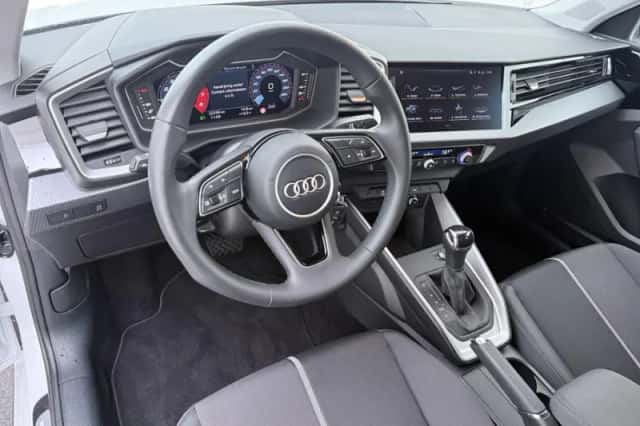 Audi A1 (2025) thumbnail 4