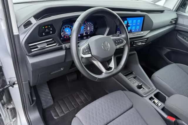 Volkswagen Caddy Maxi (2023) thumbnail 4