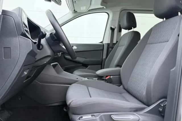 Volkswagen Caddy Maxi (2023) thumbnail 5