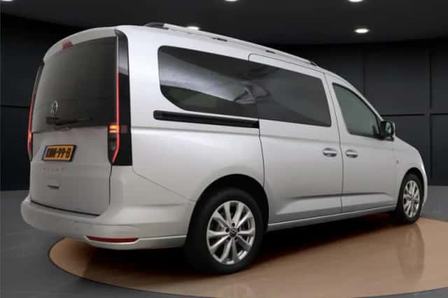 Volkswagen Caddy Maxi (2023) thumbnail 6