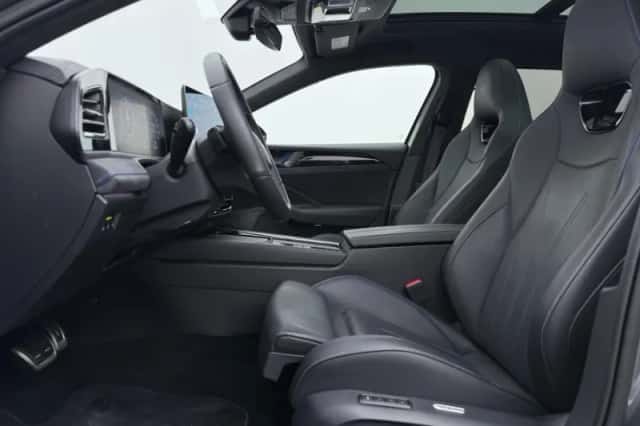 Volkswagen Passat (2025) thumbnail 5