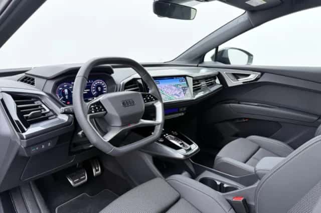 Audi Q4 e-tron (2026) thumbnail 4