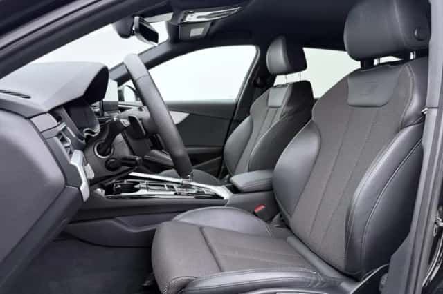 Audi A4 (2024) thumbnail 5