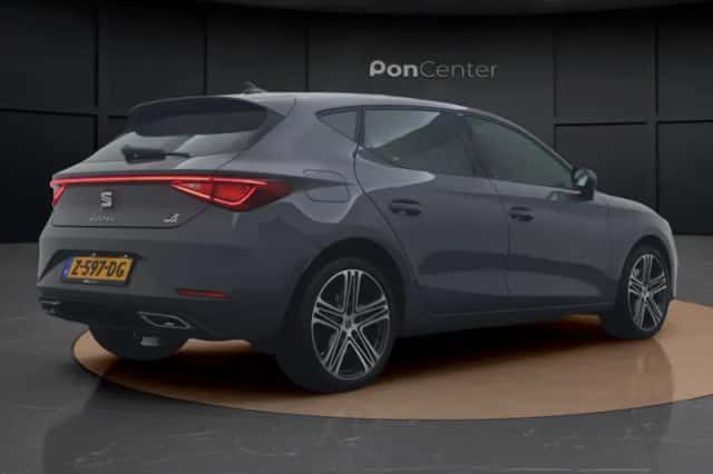 SEAT Leon (2024) thumbnail 6