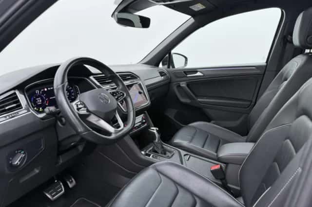 Volkswagen Tiguan (2023) thumbnail 4