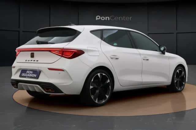 CUPRA Leon (2022) thumbnail 6
