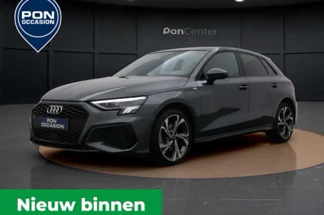 Audi A3 (2024) thumbnail 2