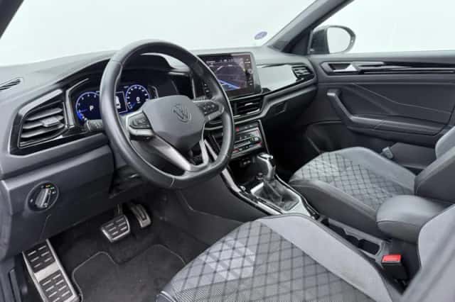 Volkswagen T-Roc (2024) thumbnail 4