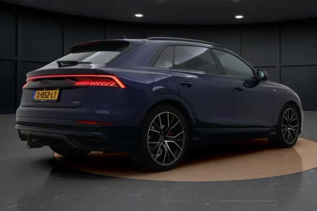 Audi Q8 (2021) thumbnail 6