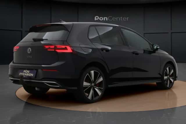 Volkswagen Golf (2022) thumbnail 6