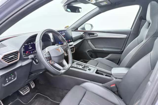 CUPRA Leon Sportstourer (2023) thumbnail 4