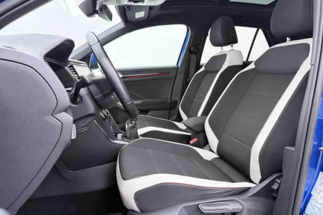 Volkswagen T-Roc (2019) thumbnail 5