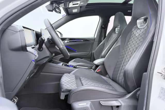 Volkswagen Tiguan (2024) thumbnail 5
