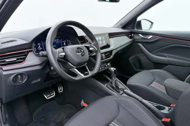 Škoda Kamiq (2024) thumbnail 4