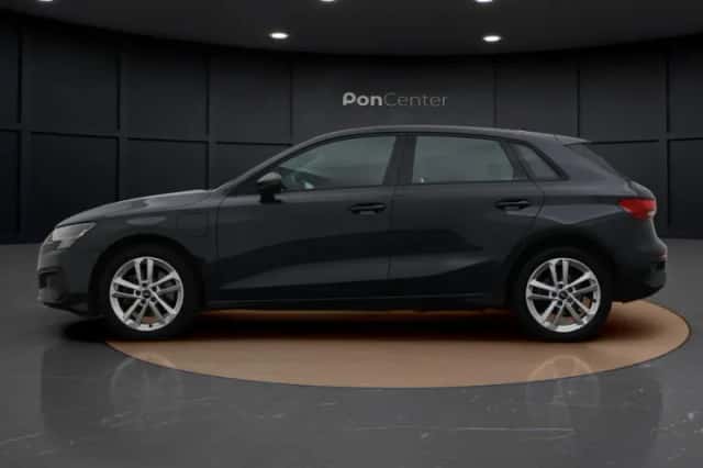 Audi A3 (2021) thumbnail 6