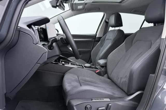 Volkswagen Golf (2026) thumbnail 5