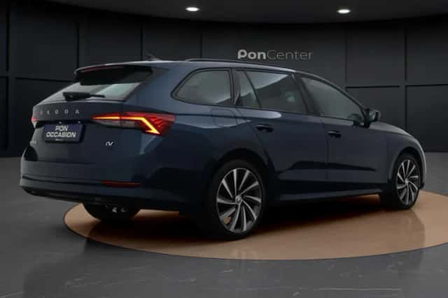 Škoda Octavia (2023) thumbnail 6