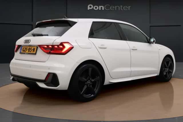 Audi A1 (2025) thumbnail 6