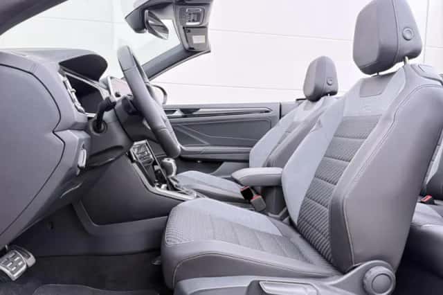 Volkswagen T-Roc (2025) thumbnail 5
