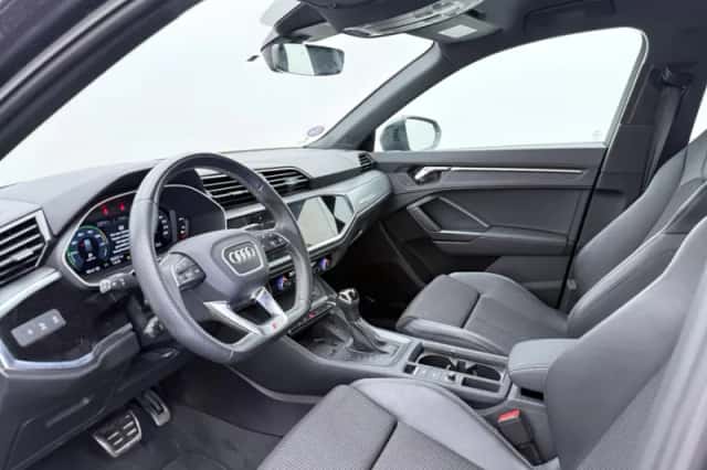 Audi Q3 (2024) thumbnail 4