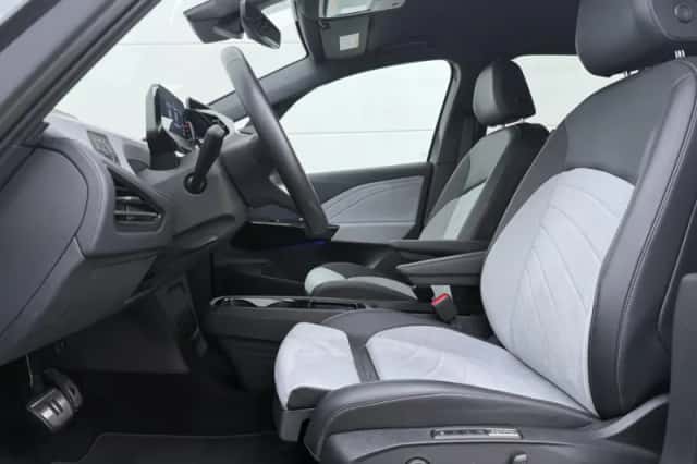 Volkswagen ID.3 (2024) thumbnail 5