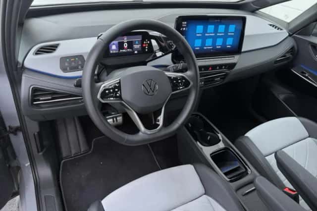 Volkswagen ID.3 (2024) thumbnail 4
