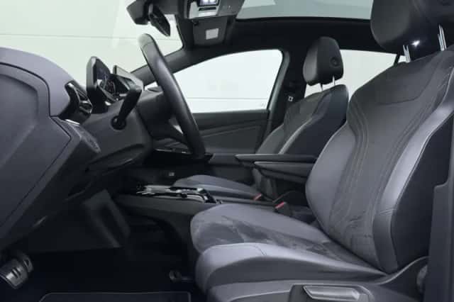 Volkswagen ID.4 (2022) thumbnail 5