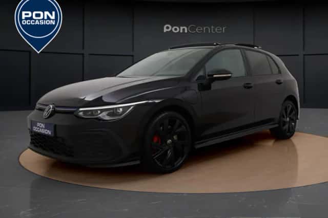 Volkswagen Golf (2022) thumbnail 2