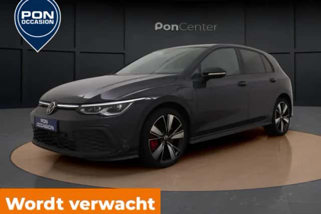Volkswagen Golf (2022) thumbnail 2
