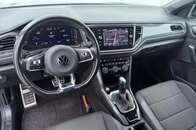 Volkswagen T-Roc (2021) thumbnail 4