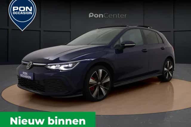 Volkswagen Golf (2021) thumbnail 1