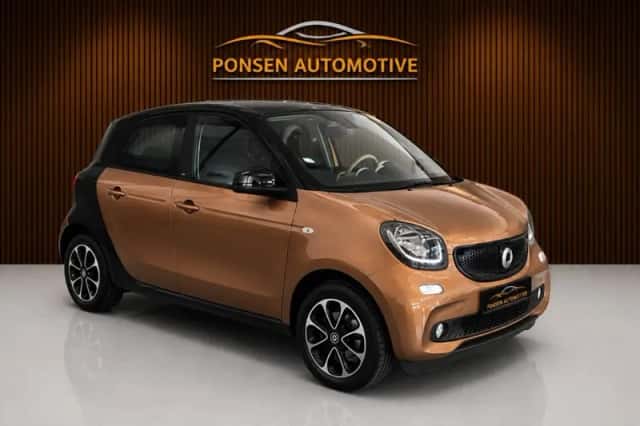 Smart ForFour (2015) thumbnail 1