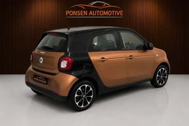 Smart ForFour (2015) thumbnail 2