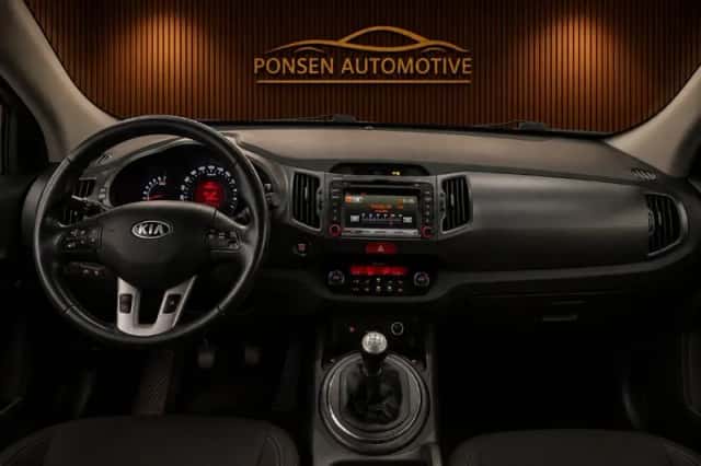 Kia Sportage (2011) thumbnail 6