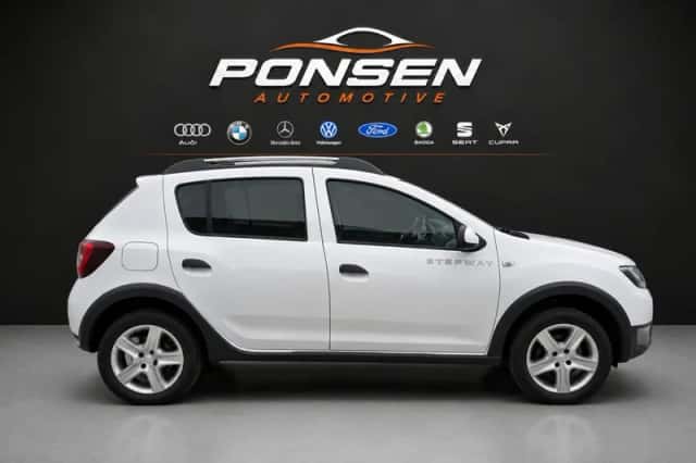 Dacia Sandero (2016) thumbnail 5