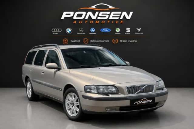 Volvo V70 (2003) thumbnail 1