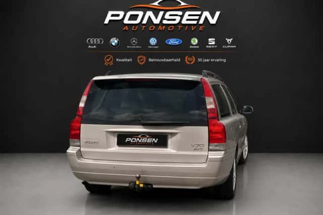 Volvo V70 (2003) thumbnail 5