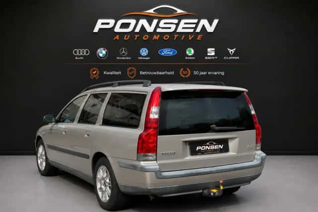 Volvo V70 (2003) thumbnail 6