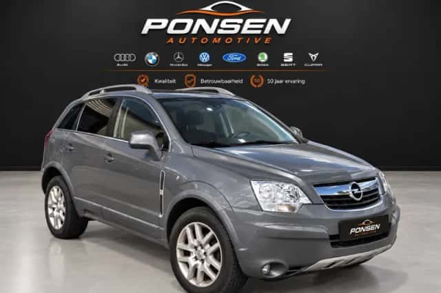Opel Antara (2011) thumbnail 1