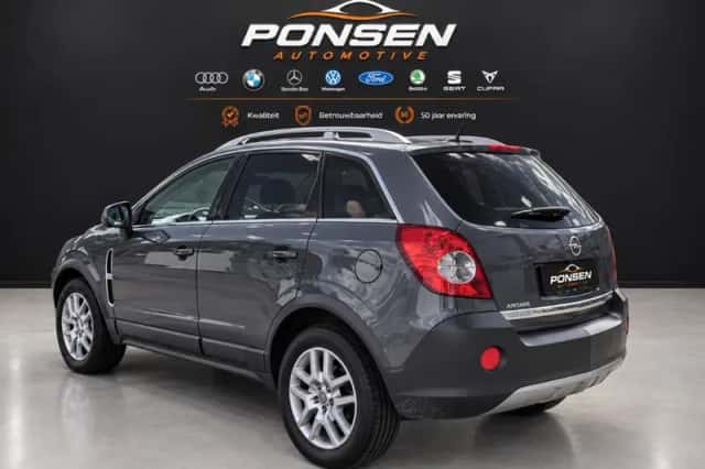 Opel Antara (2011) thumbnail 5