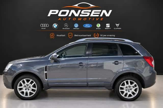 Opel Antara (2011) thumbnail 6