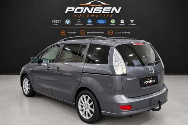 Mazda 5 (2010) thumbnail 2