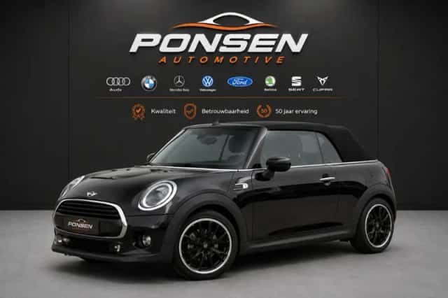 MINI Cabrio (2011) thumbnail 5