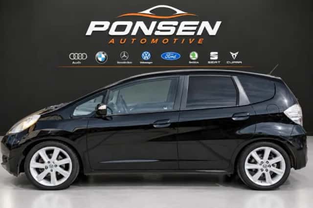 Honda Jazz (2011) thumbnail 3