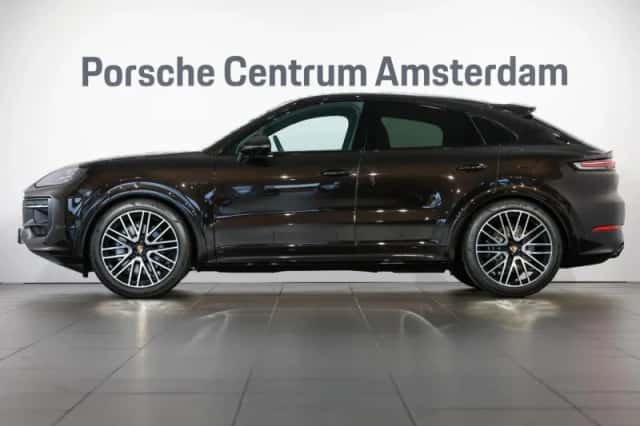 Porsche Cayenne Coupé (2026) thumbnail 2