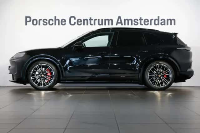 Porsche Cayenne (2026) thumbnail 2
