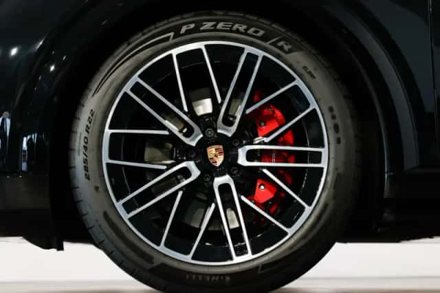 Porsche Cayenne (2026) thumbnail 6