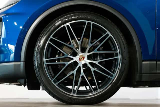 Porsche Macan (2025) thumbnail 6