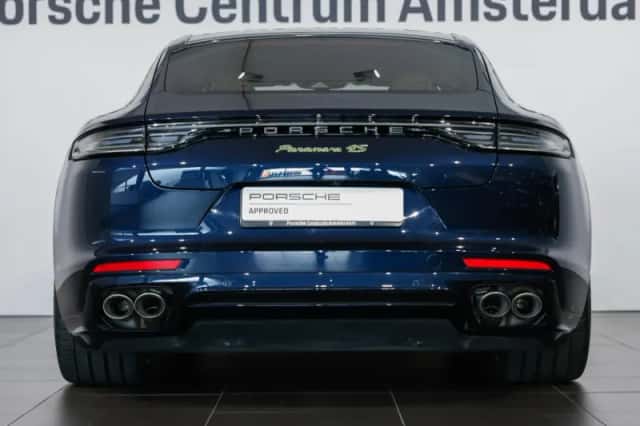 Porsche Panamera (2023) thumbnail 4