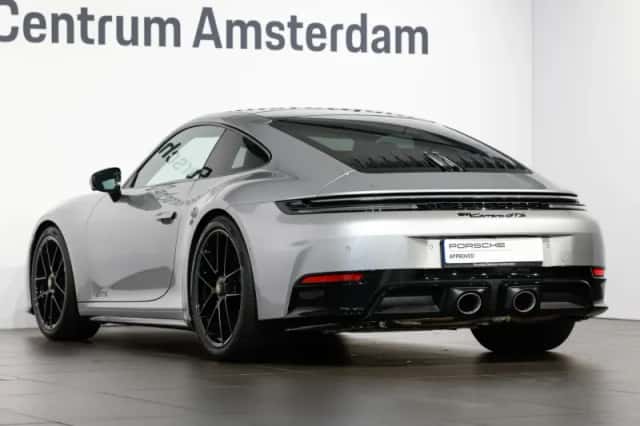 Porsche 911 (2026) thumbnail 3